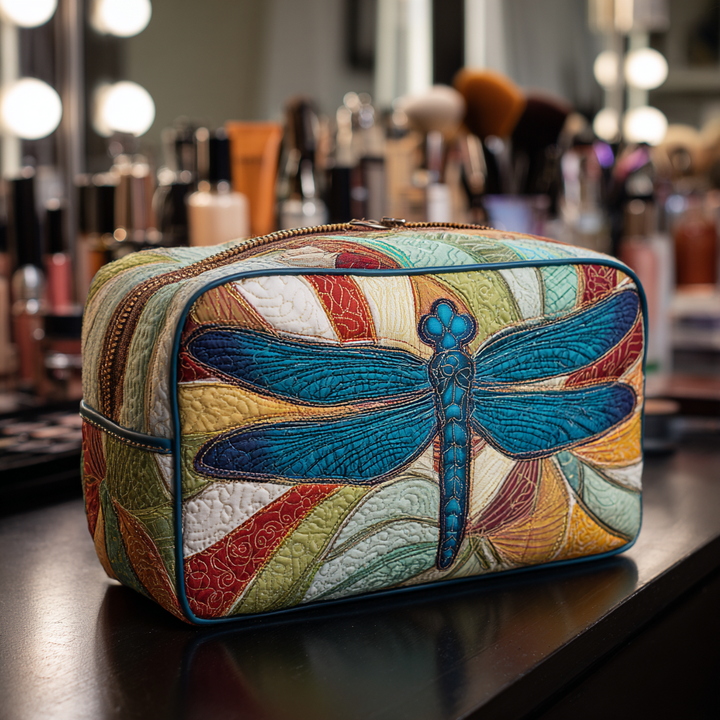 Gesteppte Kosmetiktasche mit farbiger Libelle NCU0DK10237