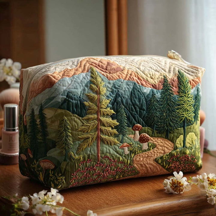 Gesteppte Kosmetiktasche mit immergrünem Wald NCU0PT9470