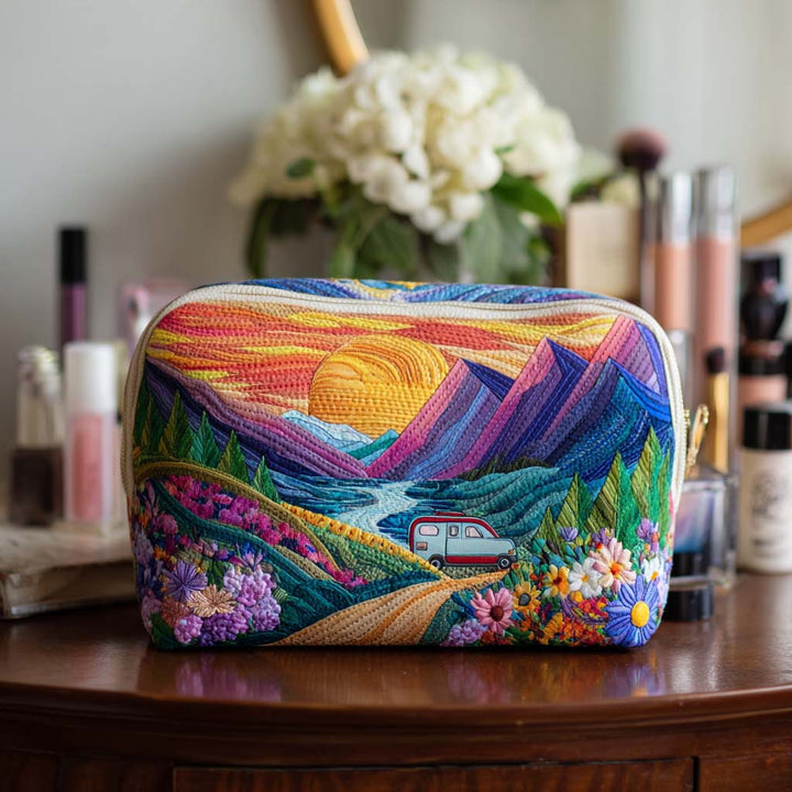 Gesteppte Kosmetiktasche mit Retro-Reisemuster NCU0PT9475